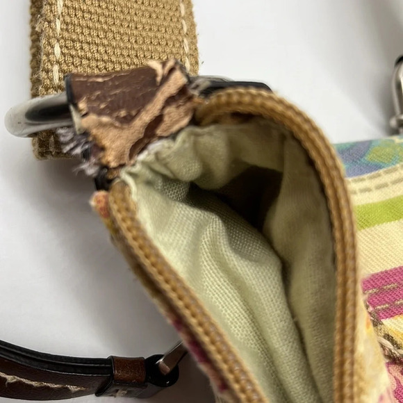 Fossil Striped Adjustable Strap Canvas & Leather Bag - Picture 9 of 11